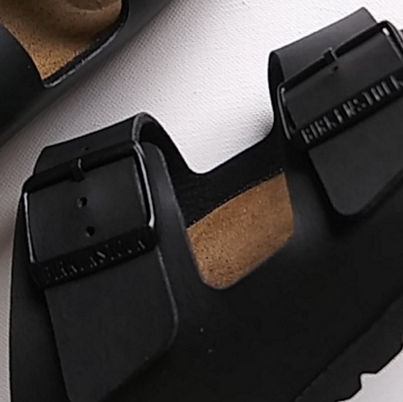 ❤... Birkenstock Arizona Sandal - Picture 2 of 5